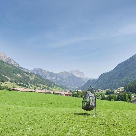 Eco-Green Fiores Agriturismo Vigo di Fassa Luaran gambar