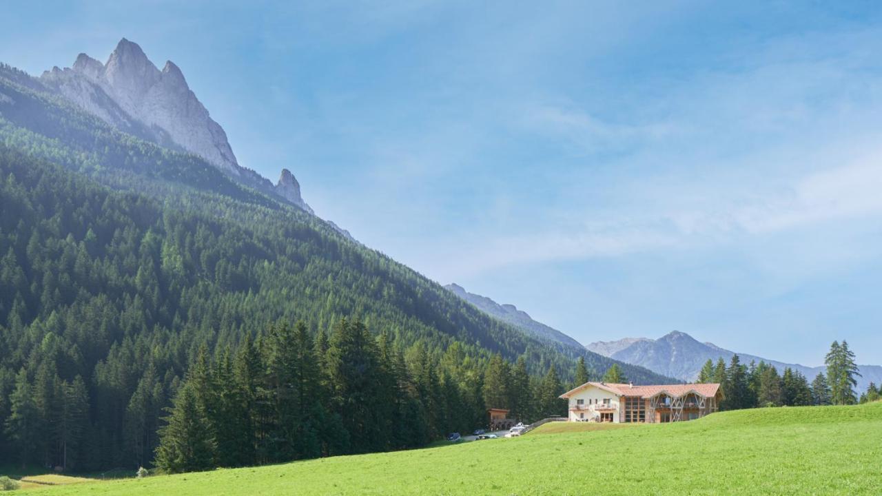 Eco-Green Fiores Agriturismo Vigo di Fassa Luaran gambar