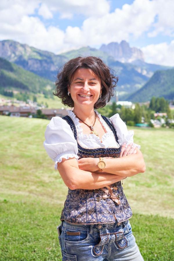 Eco-Green Fiores Agriturismo Vigo di Fassa Luaran gambar