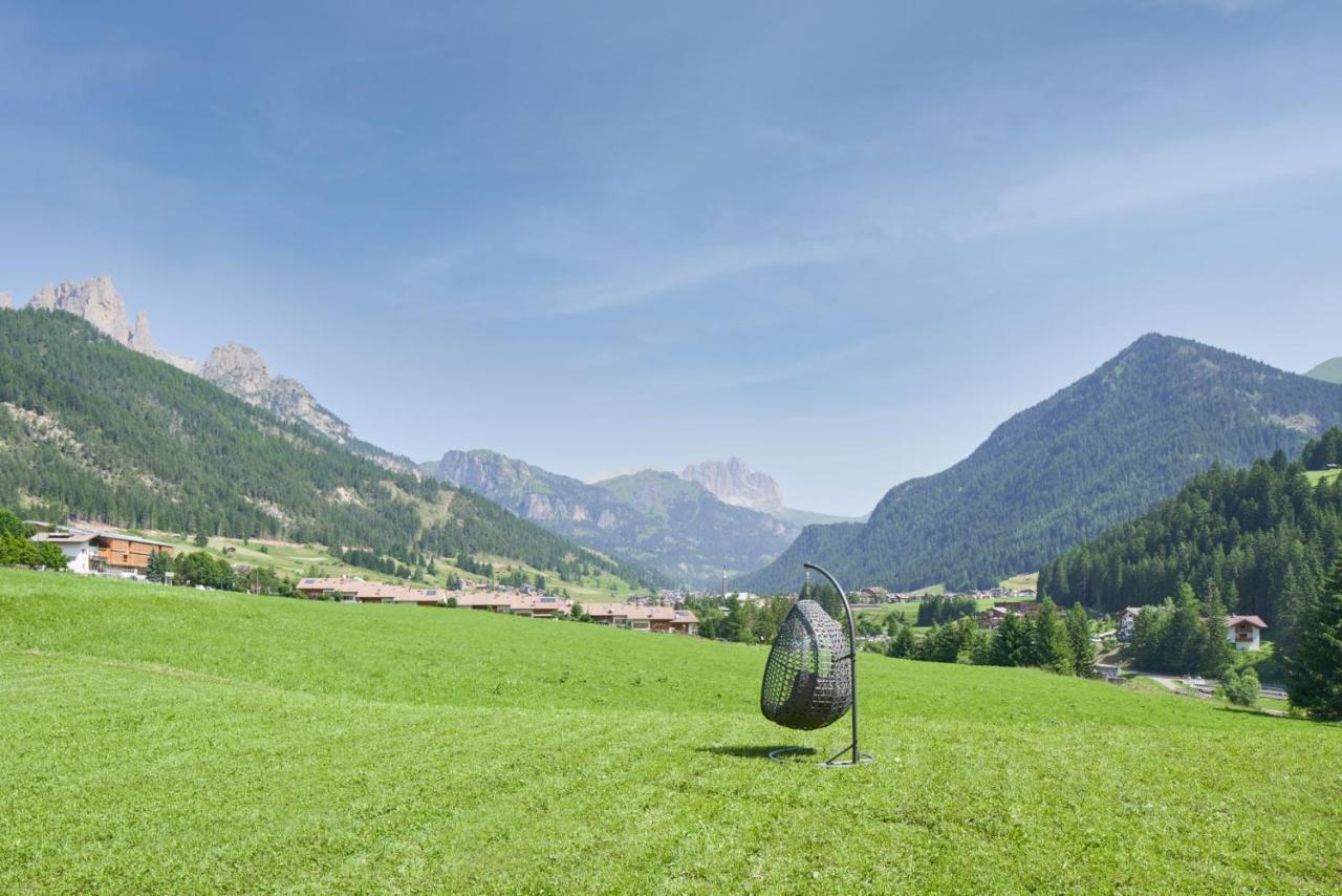 Eco-Green Fiores Agriturismo Vigo di Fassa Luaran gambar