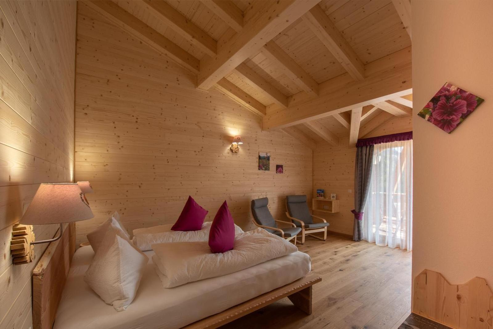 Eco-Green Fiores Agriturismo Vigo di Fassa Luaran gambar